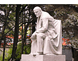 Памятник В.И. Ленину на территории РКК "Энергия" — Открытие - 1958 год. Скульптура (сидящая фигура) на постаменте. Типовой проект. Материалы - гипс, гранитные плиты.